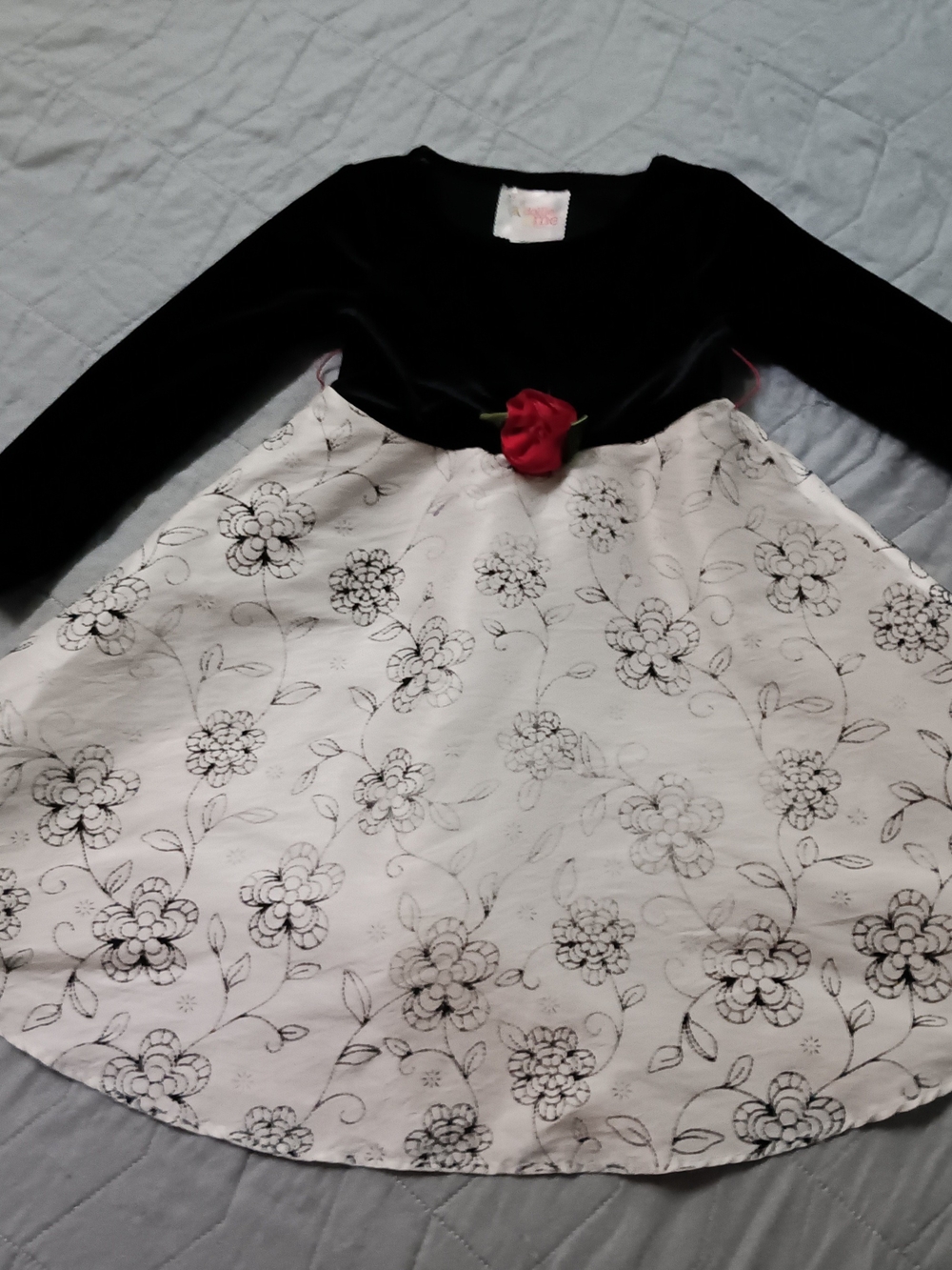 Girls Size 4 Black and White Floral Dress with Red Rose Accent Holiday Dress